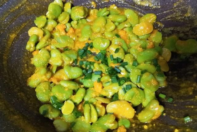 蚕豆怎么做最好吃？学3个特色做法，比葱油蚕豆好吃，下酒又下饭
