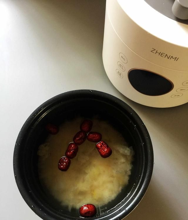 老一辈传下来的糯米吃法，每周坚持喝两回，气血双补，不懂就亏啦
