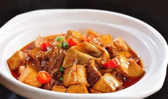 大豆腐怎么烧好吃家常做法,鸡豆腐怎么烧好吃图2