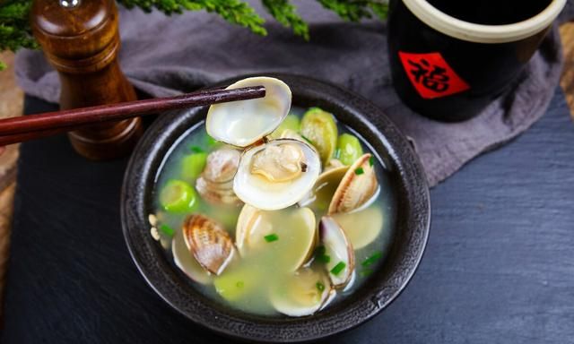 竹荪怎么做汤(竹荪裙带菜汤)图8