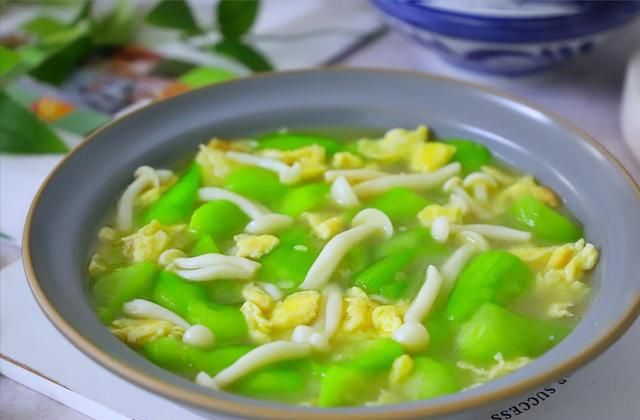 竹荪怎么做汤(竹荪裙带菜汤)图17
