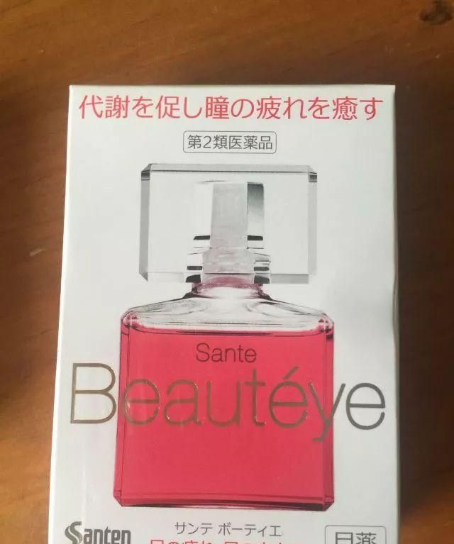 眼睛干怎么办？细扒几款网红眼药水