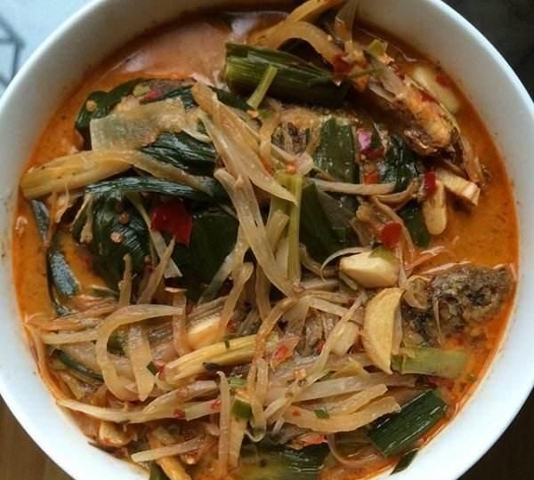 鲫鱼与什么食物搭配好图2