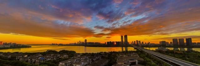 来南昌高新区，打卡立冬的第一杯咖啡——最潮高新·咖啡篇