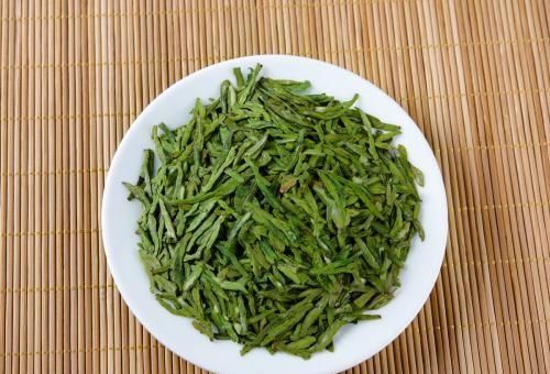 经常喝龙井茶身体好吗(经常喝龙井茶的好处和坏处)图2