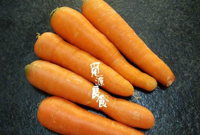 胡萝卜有哪些营养怎么做最好吃,用胡萝卜做饺子馅怎么做最好吃图1
