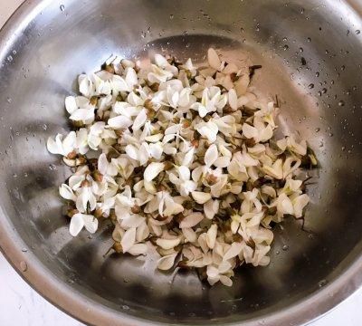 这道槐花炒鸡蛋简单成这样，再不做我真的哭给你看