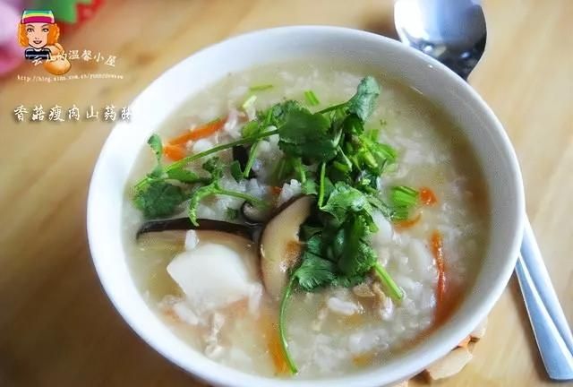 灵芝银耳茶、核桃乌鸡粥、瘦肉豌豆粥的做法