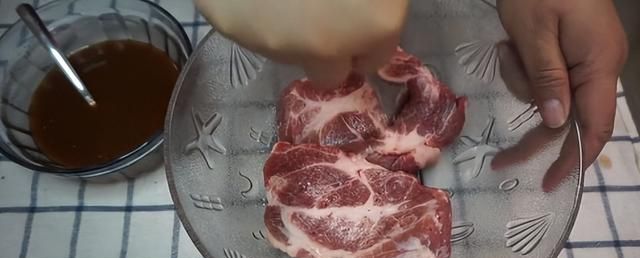 巴西烤肉，大厨配方腌制入味，肉质紧实不柴，在家吃饭健康营养