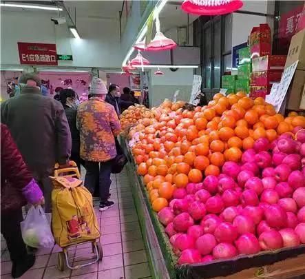 昆明最值得逛的3个农贸市场，是众多美食的聚集地，吃不完打包走