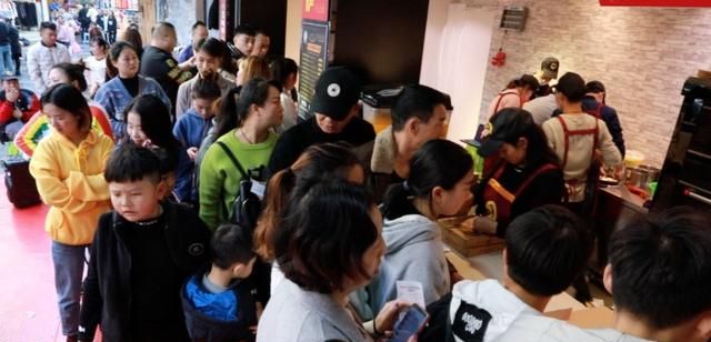 网红9.9披萨 、你怎么看