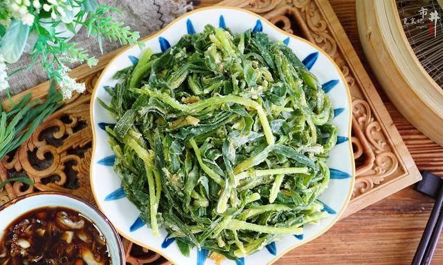 春天，你吃过“面条菜”吗？教河南的老做法，吃一大盘都不烦