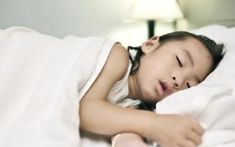 开灯睡觉对孩子身体的危害有哪些