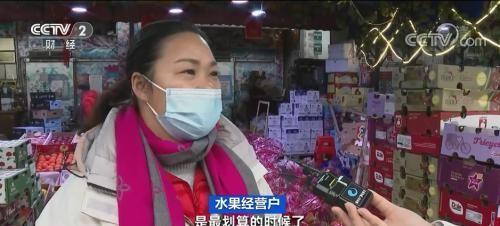 冲上热搜！车厘子价格“腰斩”？有商户一天卖出上千箱！市民：买回去慢慢吃……