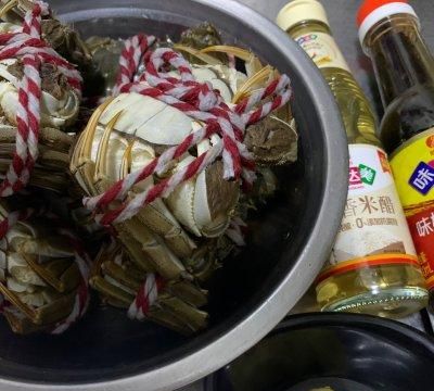 十分钟搞定一道清蒸大闸蟹！就它最下饭