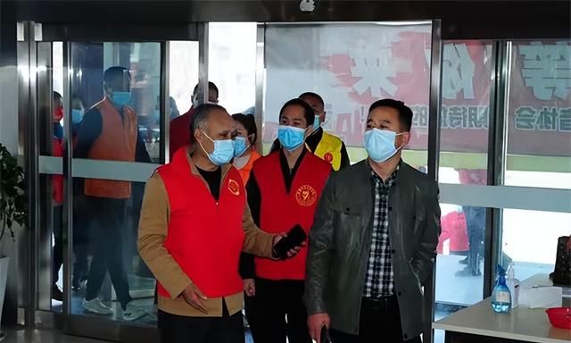 辛巴打造地标品牌，永城市社会组织传经送宝走进开封市志愿者协会
