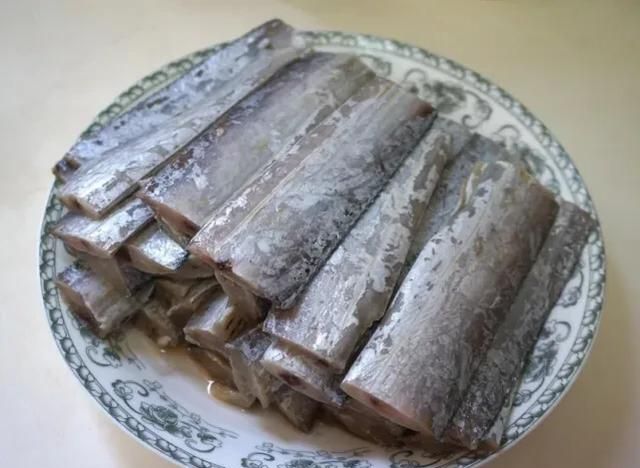 带鱼油炸怎么做(带鱼油炸怎么做才最好吃)图8