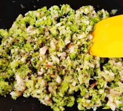 这样的十分钟早餐~时蔬炒饭没人能抗拒