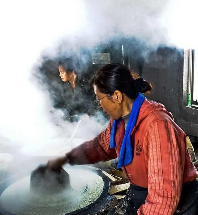 山东的煎饼好吃吗,山东煎饼加什么配菜最好吃图1