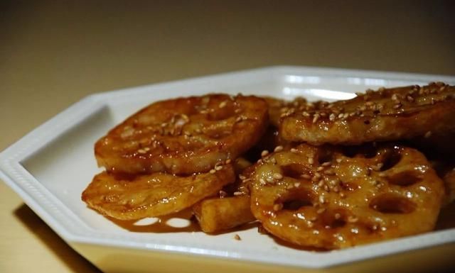 怎么做莲藕好吃(莲藕咋炸才好吃)图1