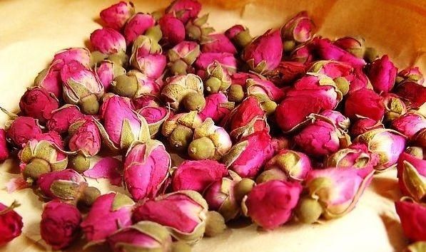 女人长期喝玫瑰花茶的好处与坏处图7