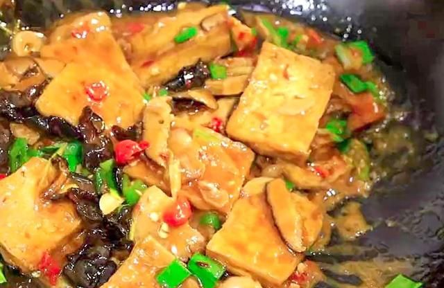立秋后，多吃豆腐少吃肉，5种豆腐的好吃做法，步骤简单又入味
