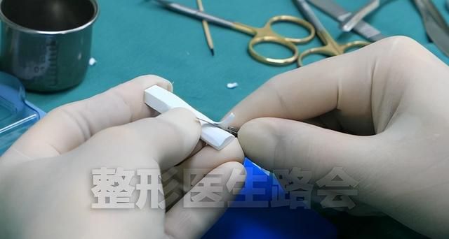 20岁姑娘不远万里来京隆鼻，7天获得自然妈生鼻，手术细节大公开