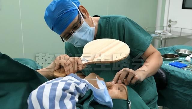 20岁姑娘不远万里来京隆鼻，7天获得自然妈生鼻，手术细节大公开