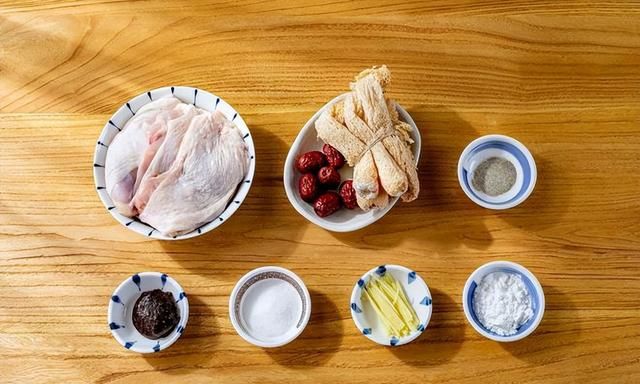 家里只剩一个电饭锅，照旧能做一桌菜！美食博主偷懒大招