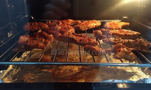 外焦里嫩烤箱呲呲烤肉