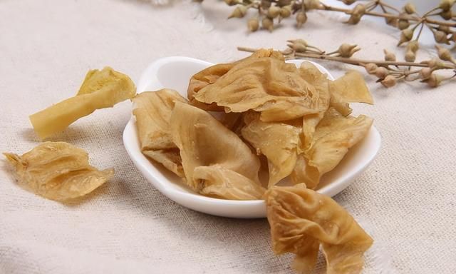 得了胆结石别慌张，老中医分享三剂名方，轻松排石，解除后顾之忧