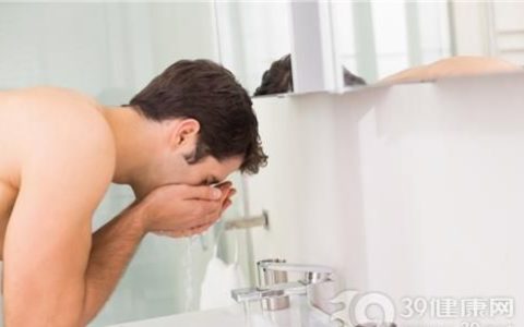 男士瞬间肌肤美白的方法(男士美白套装十大排行榜)