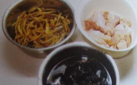 金针蒸鸡好处(金针红枣蒸鸡)
