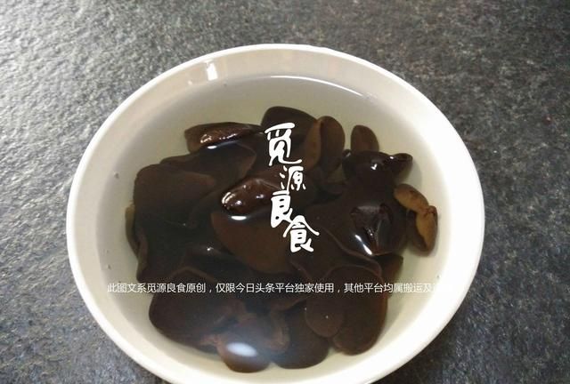 凉拌白菜怎么做好吃(凉拌猪肚白菜怎么做好吃)图5