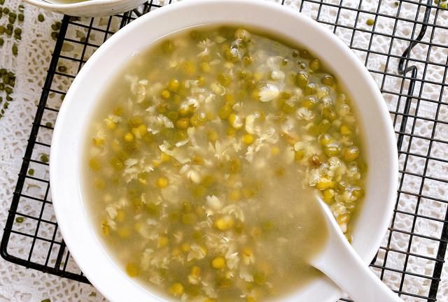 夏季多喝汤身体“更健康”，分享6道适合夏季的汤，清热解暑降火