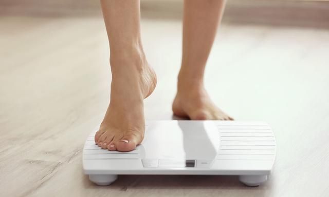 一份适合新手的减肥计划，坚持8周时间，让体重下降10斤
