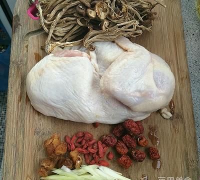 茶树菇鸡汤的做法