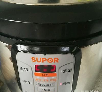 茶树菇鸡汤的做法