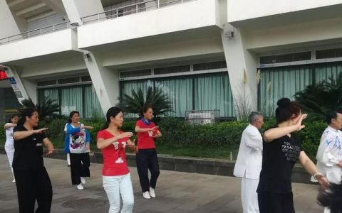 八段锦易筋经和太极拳哪个健身(太极拳八段锦易筋经有啥不同)