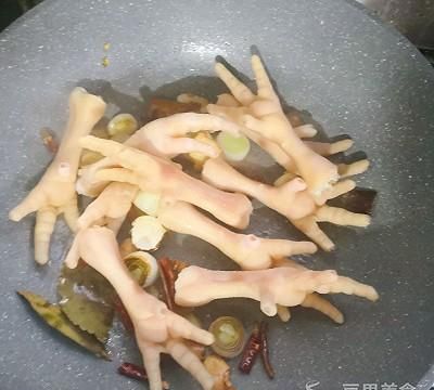 无腊味，不新年 卤水凤爪
