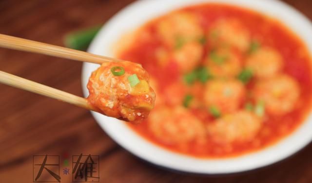 炸小肉丸怎么做才好吃,肉丸配什么炒好吃图3