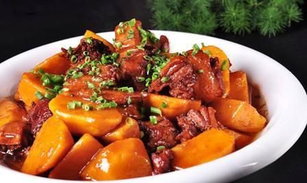 土豆焖鸭肉怎么做好吃呢(鸭肉焖土豆的正宗做法)图3