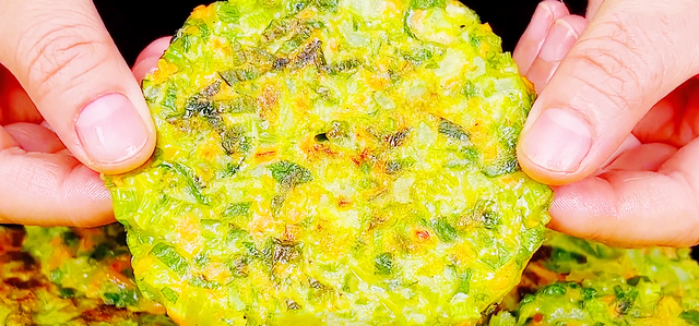 三伏天，温度高湿气重，建议常吃9种“碱性食物”，适量吃更健康