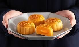 如何制作流心奶黄月饼(自制奶香四溢的奶黄月饼)图1