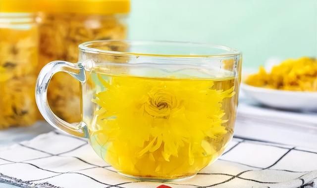 “晚秋驱寒，一年不冷”，4杯“暖秋茶”记得喝，驱寒润补冬不冷