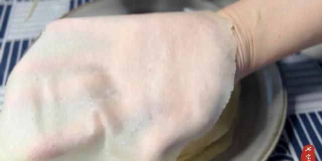 春分吃春卷，10分钟教你做36张春卷皮，柔软又筋道，好吃又简单