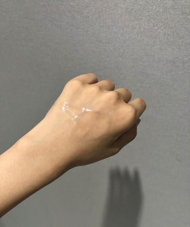 季节交替护肤品也不能一成不变，为最in的你，安利几款亲测护肤品