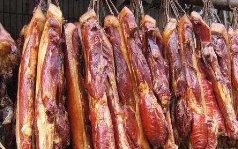 四川烟熏腊肉有什么特点呢