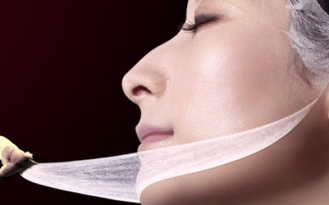 一天一张面膜脸是变嫩了还是毁了