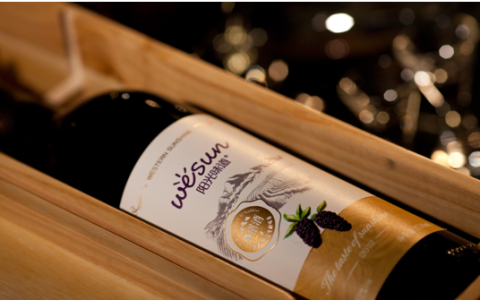 养生桑椹酒,在哪个时间段喝功效最好呢